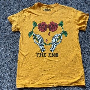 Yellow Graphic T-Shirt with Skeleton and Rose Design popular poison small